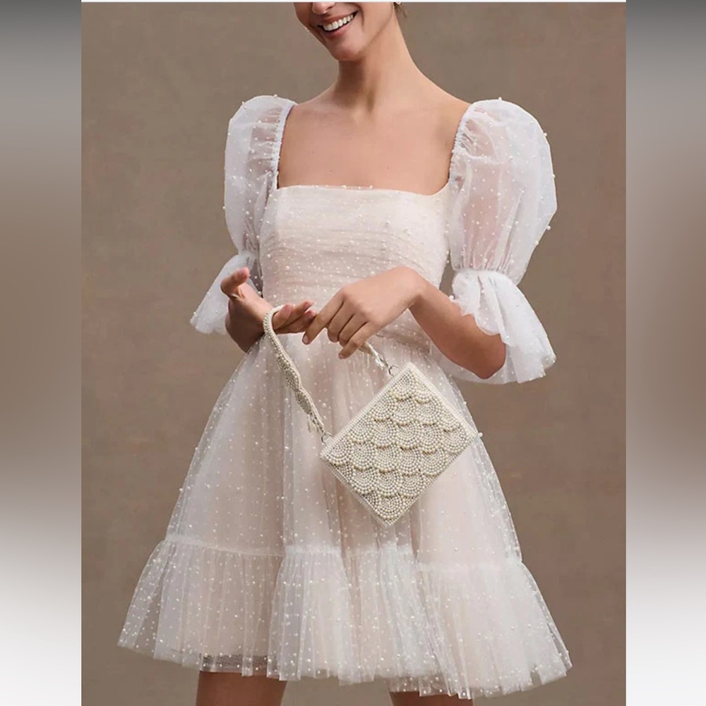 Elegant White Puff Sleeve Wedding Dress